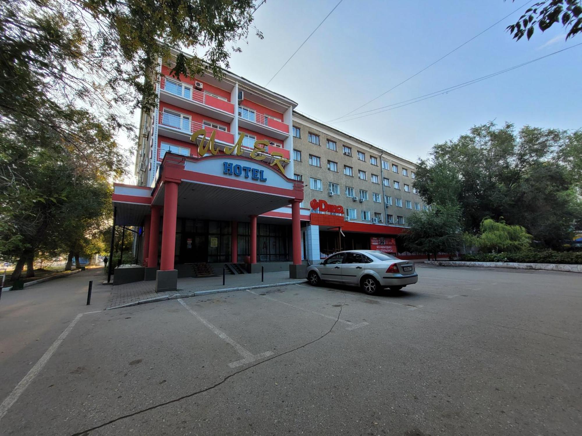 Гостиница Илек 阿克托比 外观 照片
